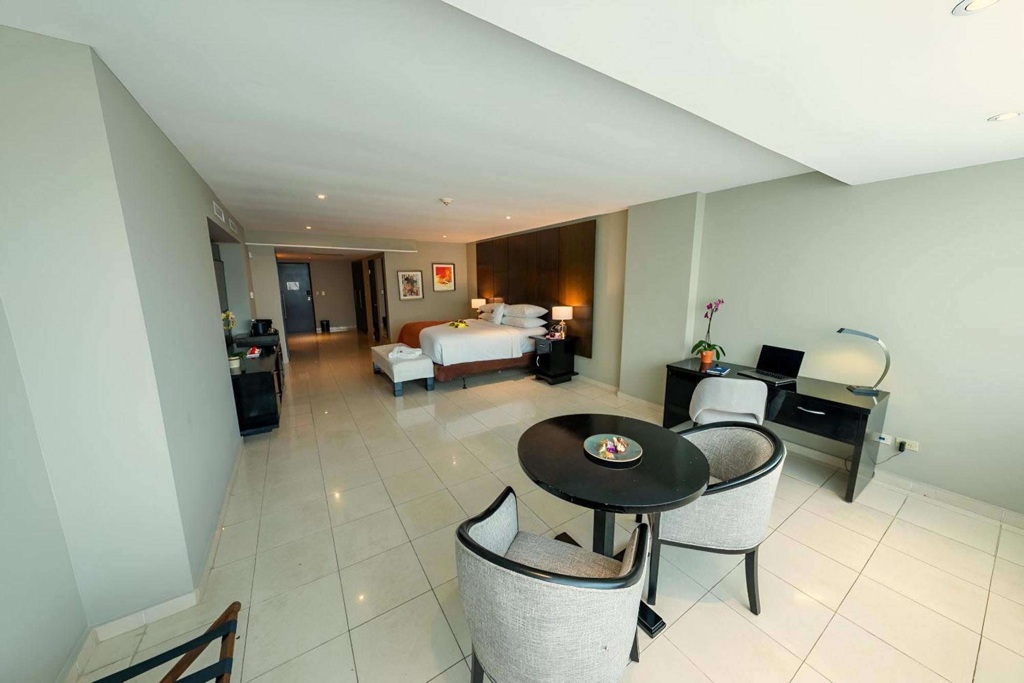 Hotel El Panama By Faranda Grand, A Member Of Radisson Individuals Экстерьер фото A suite at the hotel